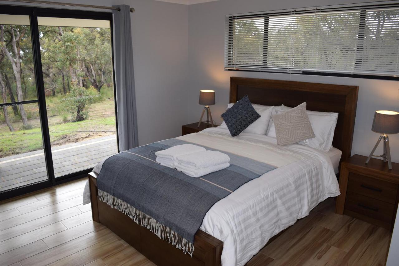 Eagle Bay House Bed & Breakfast Dunsborough Exterior photo